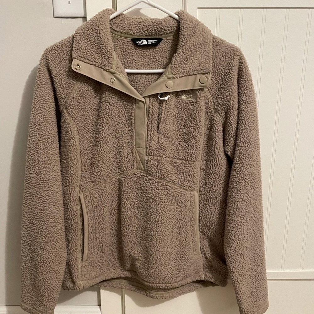 Sherpa North Face pull-over